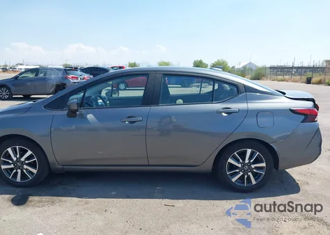 2021 Nissan Versa Sv Xtronic Cvt z USA, uszkodzony, nr VIN 3N1CN8EV9ML826116